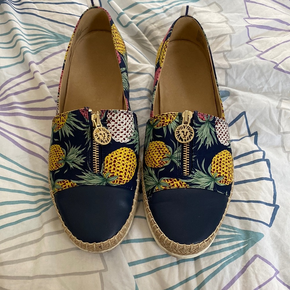 Anne Klein iFlex Zetta Pineapple Print Espadrille Flat Zip Up Sneaker Size 9.5M